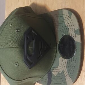 Nee Era Superman green camo hat small medium